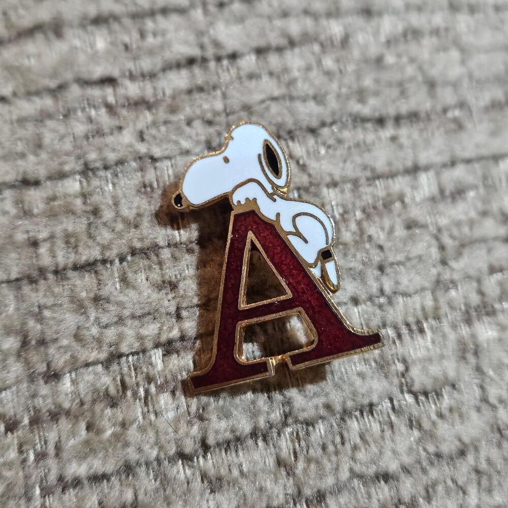 70s Snoopy letter A pin RARE